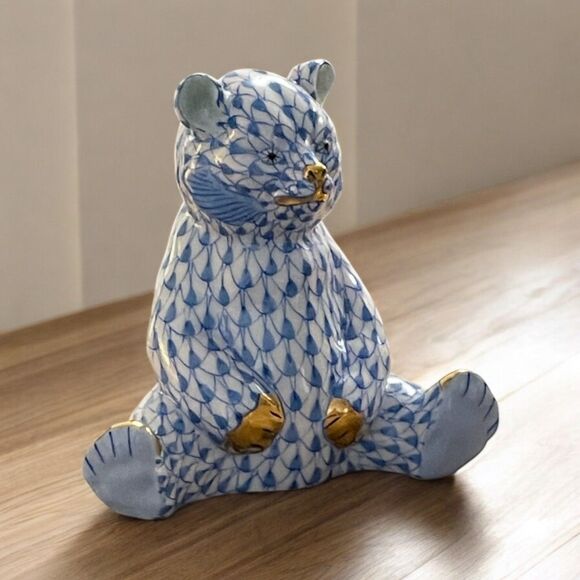 Herend Blue and Gold Fishnet Sitting Teddy Bear Porcelain Figure 24K Hungary - Picture 1 of 7
